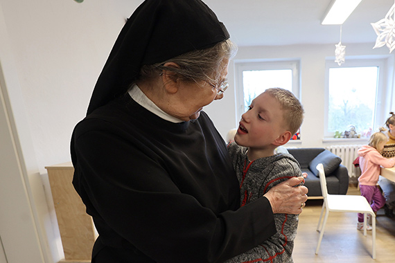 Schwester Theresia widment ihr ganzes Leben den Kindern. (Foto: M. Nowak)