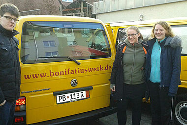 Die Nordeuropa-Praktikanten des Bonifatiuswerkes machten sich mit 3 Bussen gemeinsam mit einem der ehemaligen Praktikanten Martin Schwentker und angehenden Gemeindereferenten auf den Weg nach Riga.