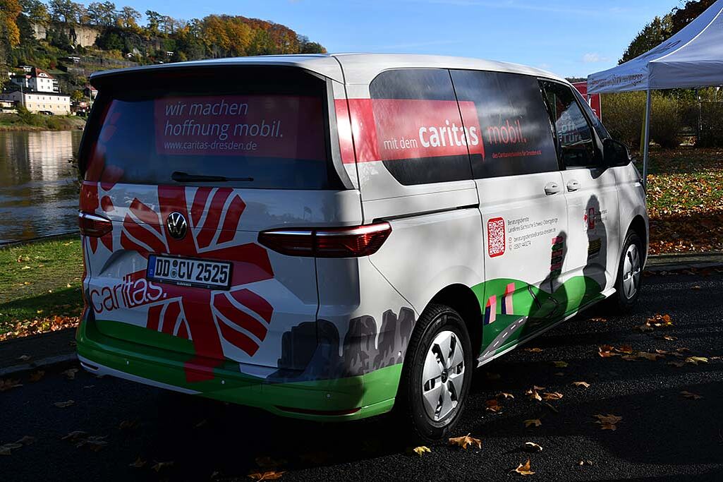 Das Caritasmobil soll neue Wege der Begegnung schaffen. (Foto: Michael Baudisch)