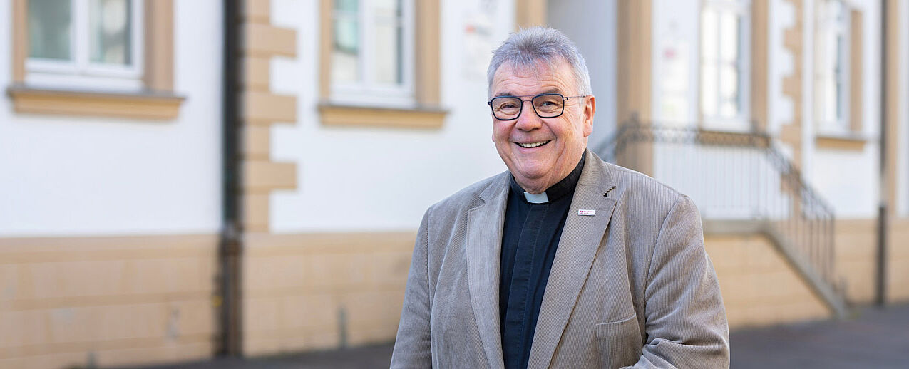 Im Interview spricht Bonifatiuswerk-Generalsekretär Monsignore Georg Austen über die diesjährige Firmaktion des Bonifatiuswerkes. (Foto: Hartmut Salzmann)