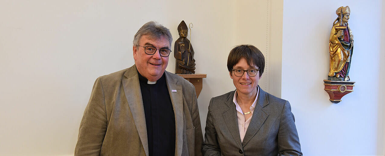 Generalsekretär des Bonifatiuswerkes, Monsignore Georg Austen, und Generalsekretärin der Deutschen Bischofskonferenz, Dr. Beate Gilles. (Foto: Simon Helmers)
