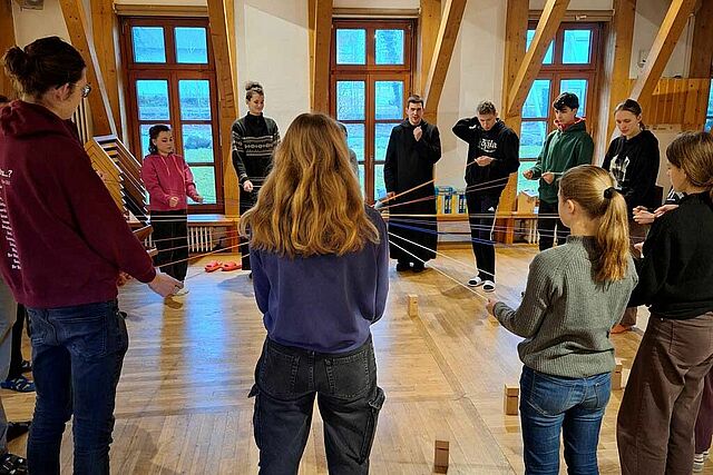 Das Gemeinschaftserlebnis spielt bei der Jugendarbeit im Kloster Nütschau eine zentrale Rolle. (Foto: Kloster Nütschau) Das Gemeinschaftserlebnis spielt bei der Jugendarbeit im Kloster Nütschau eine zentrale Rolle. (Foto: Kloster Nütschau) 