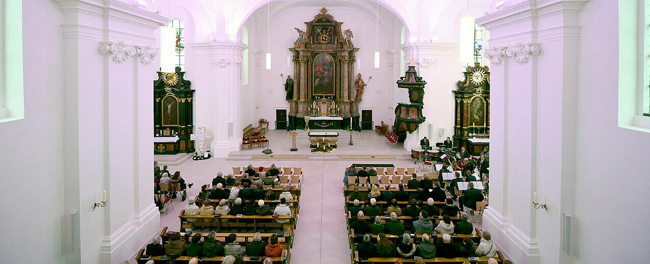 Die Kirche St. Georg in Großenlüder war von Anfang an der Mittelpunkt der Gemeinde und ist heute nicht nur ein Gotteshaus, sondern auch ein Kulturdenkmal. (Foto: M. Seidel)