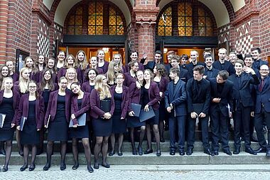 Der Jugendkammerchor der Singschule an der Liebfrauenkirche in Koblenz zu Besuch in Tallinn.