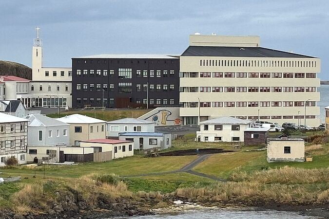 Ein gefördertes Projekt des Bonifatiuswerkes: Das Exerzitien- und Bildungshaus "Fransiskus Hotel" in Stykkishólmur. (Foto: Msgr. Georg Austen)