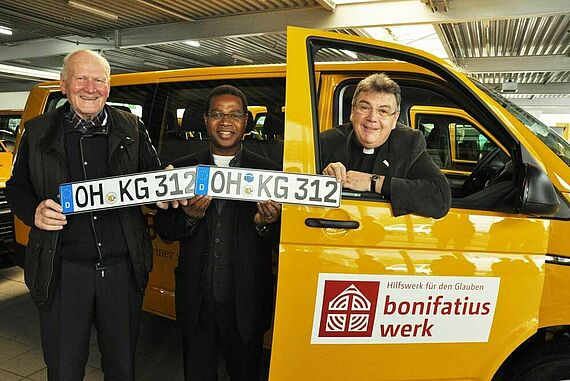 v. l.: Bernhard Kleist, Pfr. Dr. Jérôme Agbemaple, Msgr. Georg Austen, Foto Sr. Theresita M. Müller