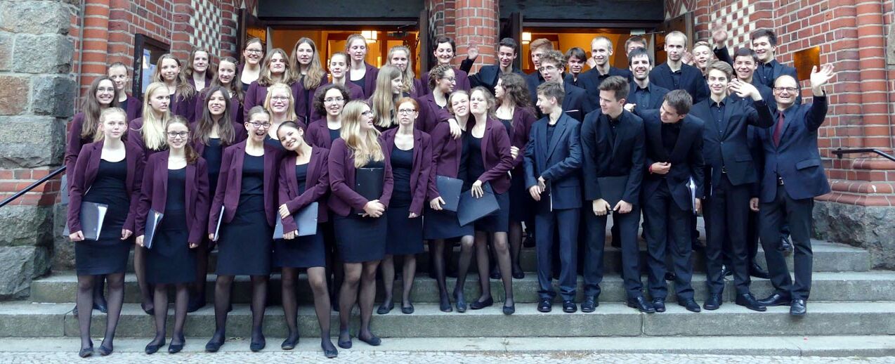 Der Jugendkammerchor der Singschule an der Liebfrauenkirche in Koblenz zu Besuch in Tallinn.