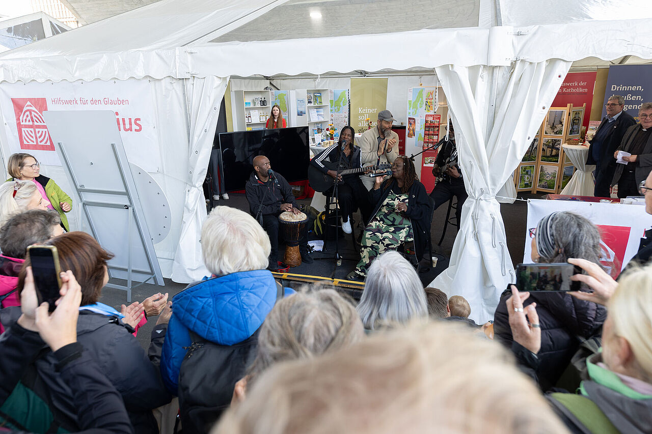 Katholikentag in Würzburg (Foto: Hartmut Salzmann)