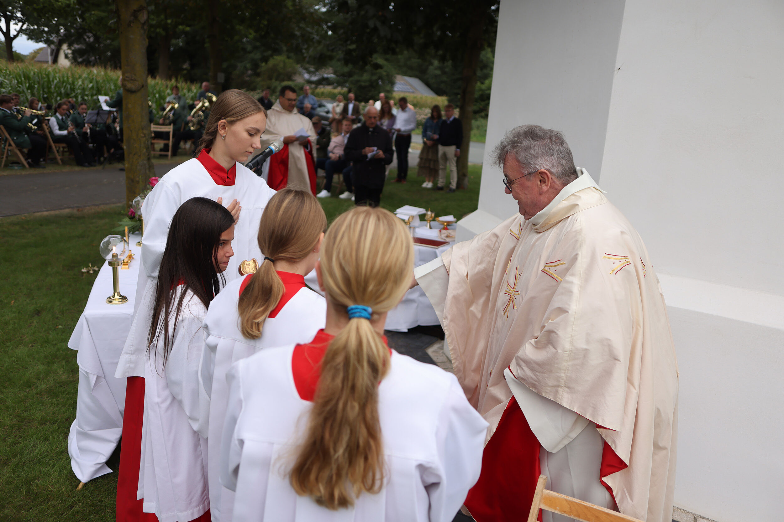 Messfeier und Segnung der neuen St. Liborius Kapelle in Steinhorst (Foto: Bernhard Hoppe-Biermeyer)
