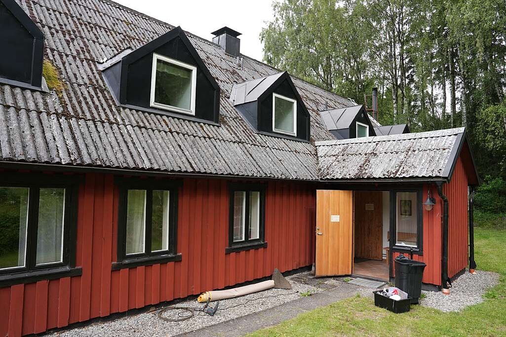 Ansicht vom Nebengebäude, welches ebenfalls renoviert worden ist. (Foto: T. Meier)