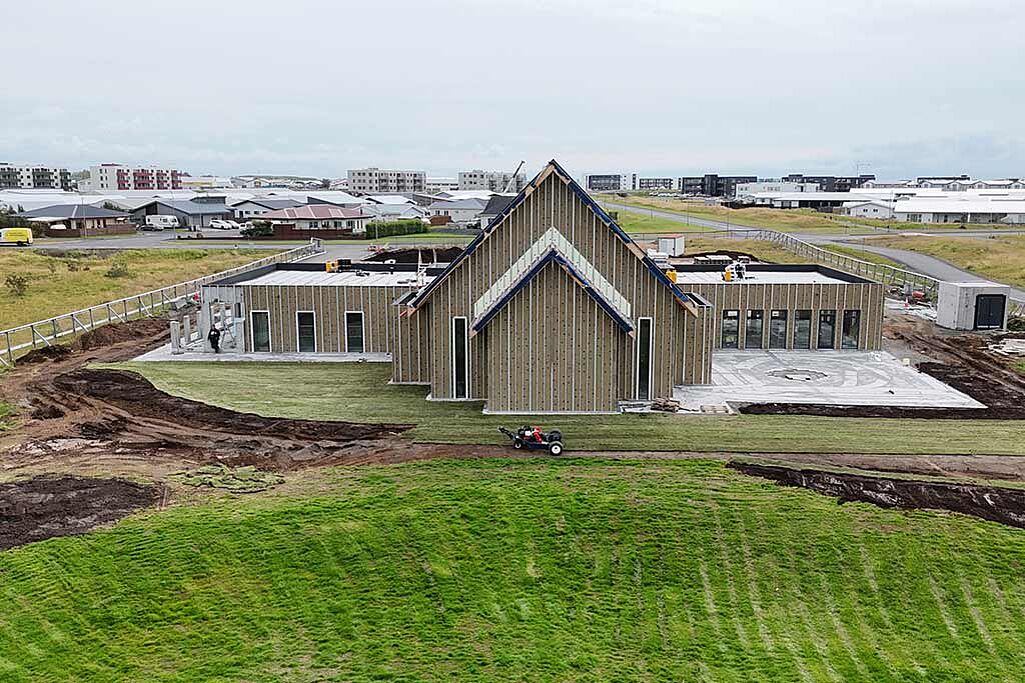 Unter Dach und Fach: Kirchenneubau schreitet voran (Foto: Ivan Sovic)