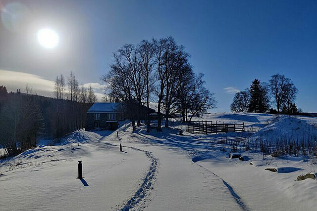 Das Kloster Munkeby liegt etwa sechs Kilometer von der Stadt Levanger entfernt idyllisch in der Natur. (Foto: Paul Bonte)