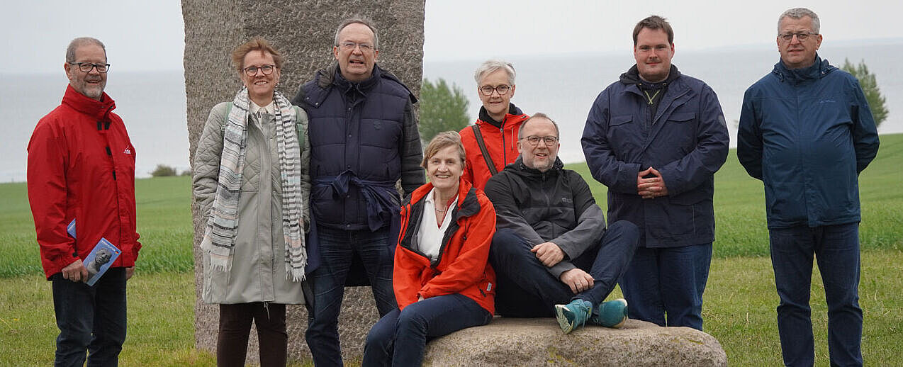 Gemeinsam unterwegs in Dänemark: Die Reisegruppe des Katholikenrates aus dem Bistum Magdeburg (v.l.n.r.): Norbert Lakomy, Regina Masur, Christoph Rink, Dr. Friederike Maier, Ute Stumpe, Guido Erbrich, Julian Fischer und Christian Krause. (nicht im Bild): Dagobert Glanz. (Foto: Dagobert Glanz)