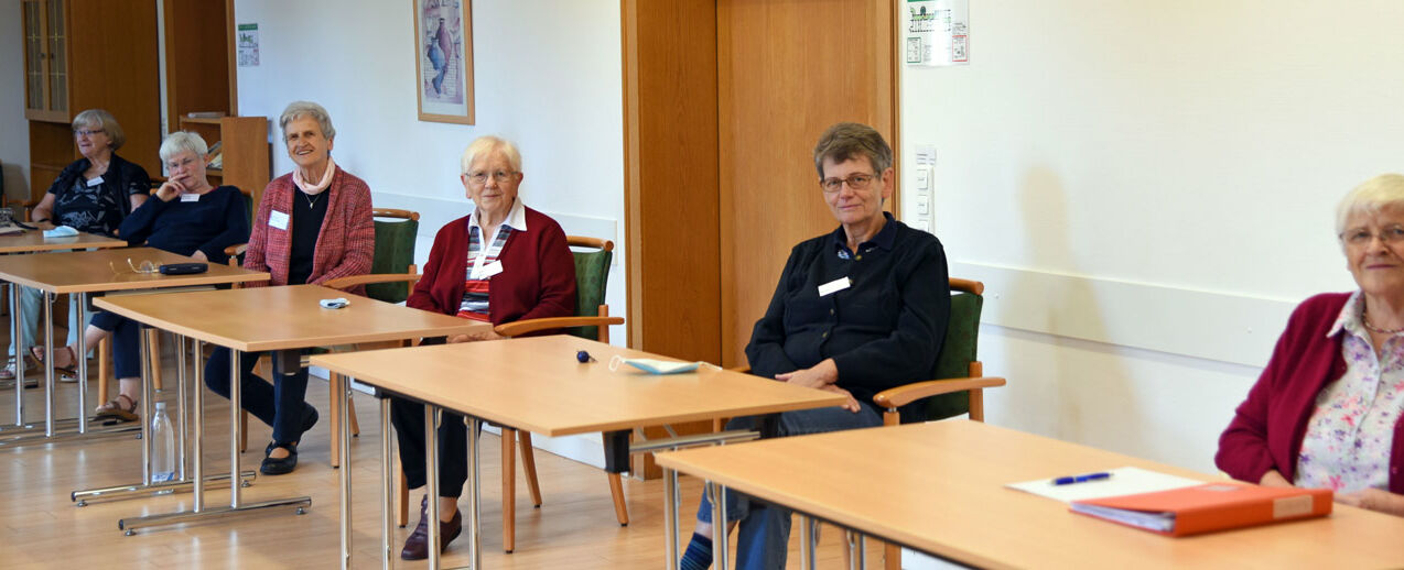 Aufmerksame Zuhörerinnen bei allen Vorträgen. Foto: Sr. Theresita M. Müller