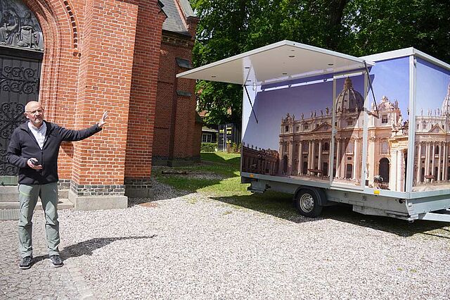 Mit der MobilKirche ist die Kirche dort, wo die Menschen sind – in Kopenhagens Fußgängerzone und bei Veranstaltungen. (Foto: D. Glanz)