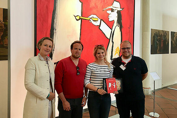 Caroline Freifrau von Ketteler (Bonifatiusrat), die Besucher Johannes Zitron, Lisa Kloke und Julian Heese (Bonifatiuswerk) (v.l.) Foto: Bonifatiuswerk