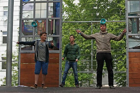 Auch Pater Johannes stieg in der Vergangenheit immer wieder gerne selber in die Manege. (Foto: Markus Nowak)