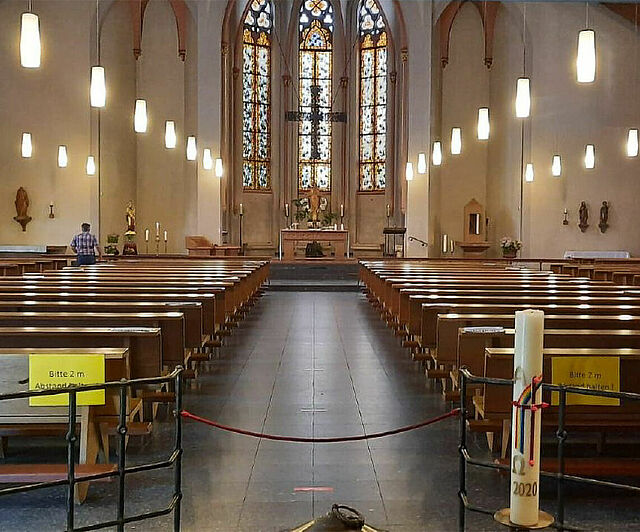 Im Projekt „KirchenRaum“ wird die Kirche St. Hippolytus in Troisdorf zum Freiraum für Gottesdienste, Gespräche und vielfältige Aktionen aus Kunst und Kultur (Foto © Kath. Pfarreiengemeinschaft Troisdorf) 