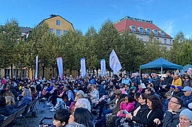 Während der Messe im Kungsträdgården. (Foto: Stockholms katolska stift)