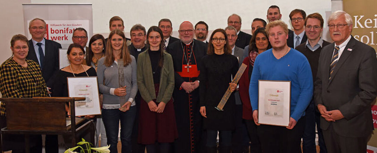 Gruppenbild: Preisträger des Bonifatiuspreises.