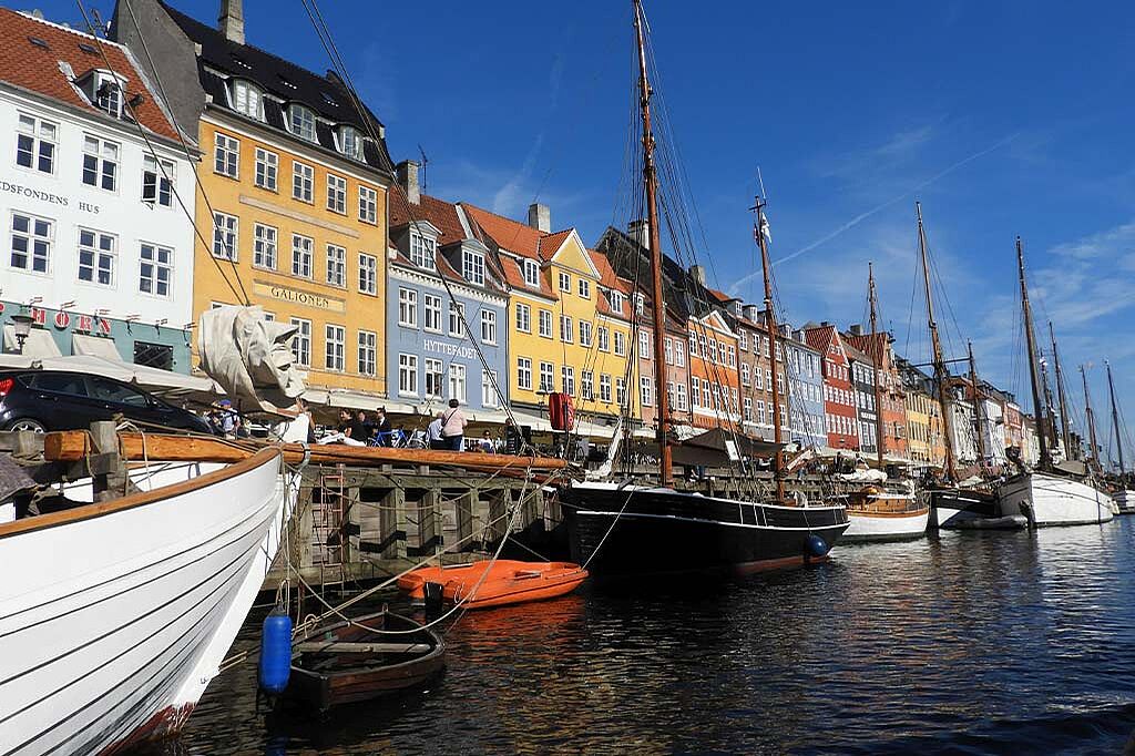 Hafenrundfahrt am Nyhavn in Kopenhagen. (Foto: Jule Müller)