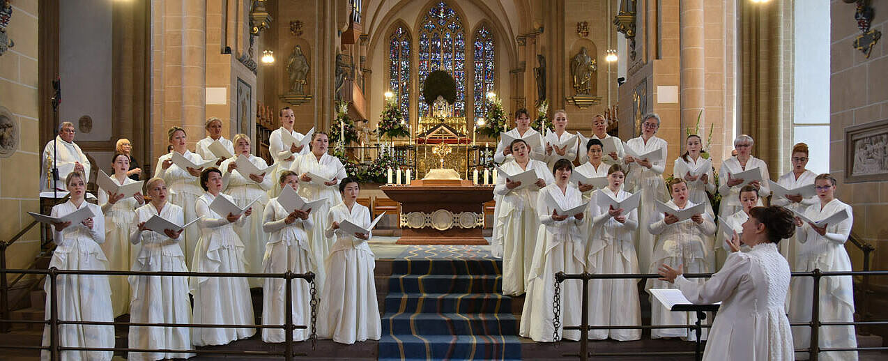 Der international erfolgreiche BALTA-Chor aus Lettland begleitete die diesjährige Betstunde für die Christen in der Diaspora musikalisch. Heute Abend geben sie ein Konzert in der Marktkirche. (Foto: Simon Helmers)