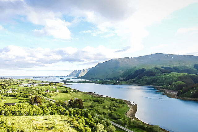 Die einzigartige Landschaft der Lofoten. (Foto: P. Rafal Ochojski)