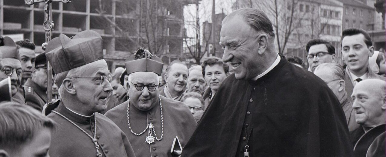 Kardinal Frings (v.l), Weihbischof Ferch und Pater Schulte (Foto: Archivfoto Bonifatiuswerk)