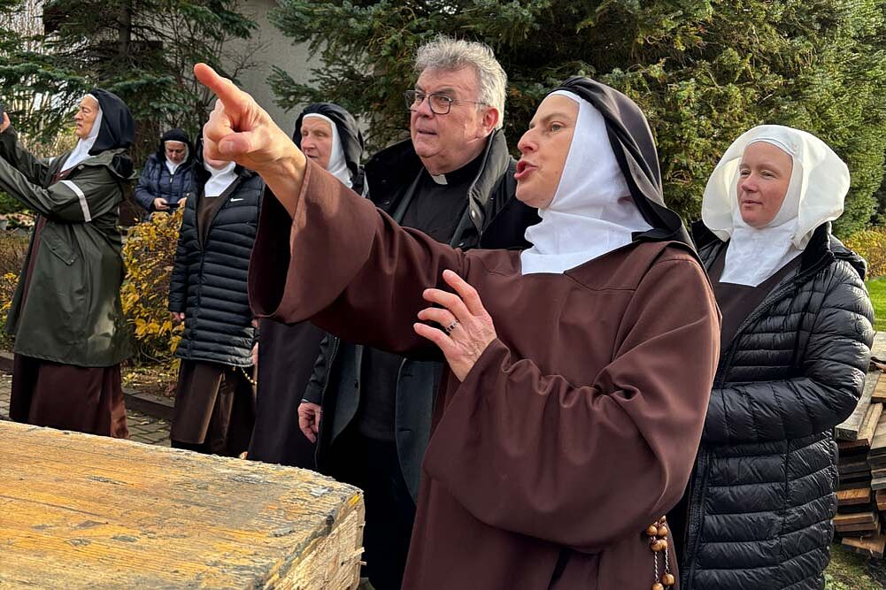 Besichtigung der Baustelle am Karmel-Kloster Hafnarfjördur. Foto: Karmel-Kloster Hafnarfjördur 