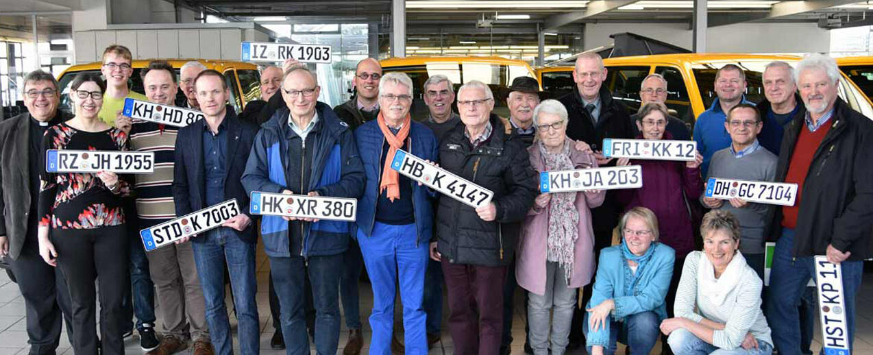 Gesamtgruppe der BONI-Bus-Empfänger. Foto Sr. Theresita M. Müller