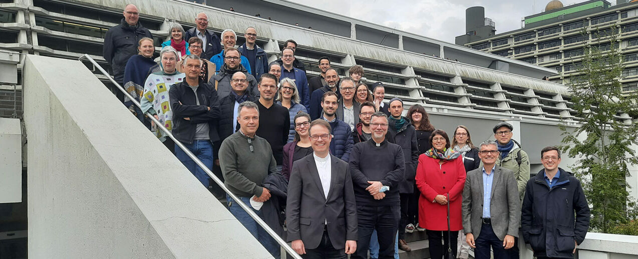 Die Teilnehmer des Netzwerktreffens "Räume des Glaubens eröffnen". (Foto: Alexandra Grüter)