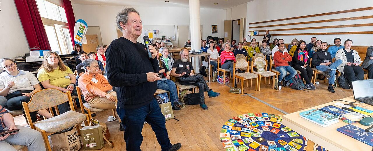 Die Rolle des Impulsgebers zur RKW-Fortbildung füllte Rainer Oberthür voll aus. Foto: Hartmut Salzmann