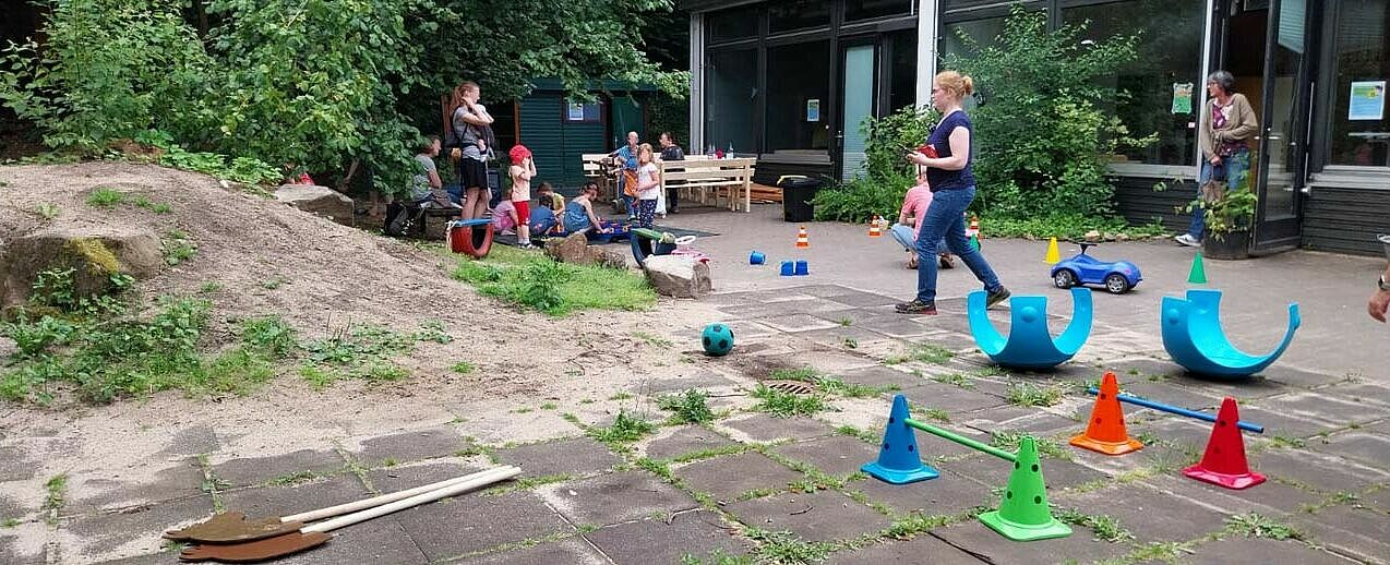 Der Begegnungs-, Spiel und Mitmachgarten in Dillenburg lädt zu gemeinsamen Aktivitäten und dem Einbringen eigener Ideen ein. (Foto: Katharina Dehmer)