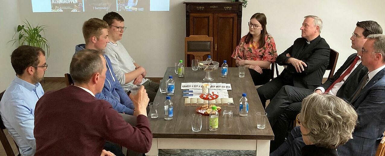 Ehemalige Praktikanten im Norden im regen Austausch mit Diözesan-Bonifatiuswerk Münster und Emmanuel House. (Foto: Bischöflich Münstersches Offizialat)