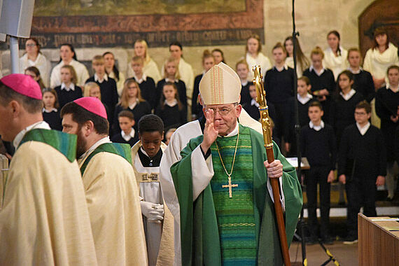 Zum Festgottesdienst zur Diaspora-Aktion war die Hohe Domkirche in Erfurt gut besucht. Foto: Patrick Kleibold