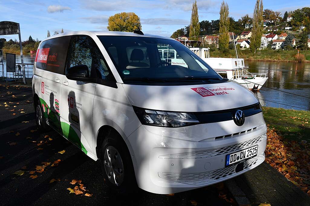 Das Caritasmobil soll neue Wege der Begegnung schaffen. (Foto: Michael Baudisch)