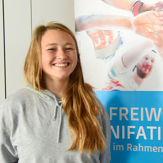 Elisa Lunnebach Elisa Lunnebach