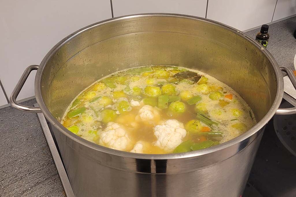 In der Küche wird jeden Tag improvisiert. (Foto: SKF Berlin)