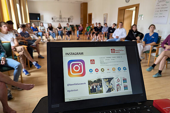 Warum ist die Pressearbeit im "Praktikum im Norden" so wichtig? Die neuen Praktikanten erhalten Antworten im Online-Workshop. (Foto: Theresa Meier)