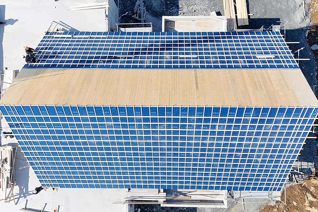 Unter Dach und Fach: Kirchenneubau schreitet voran (Foto: Ivan Sovic)