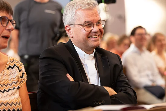 Erzbischof Dr. Udo Markus Bentz bei der Veranstaltung "Mut zur Hoffnung". Foto: Hartmut Salzmann
