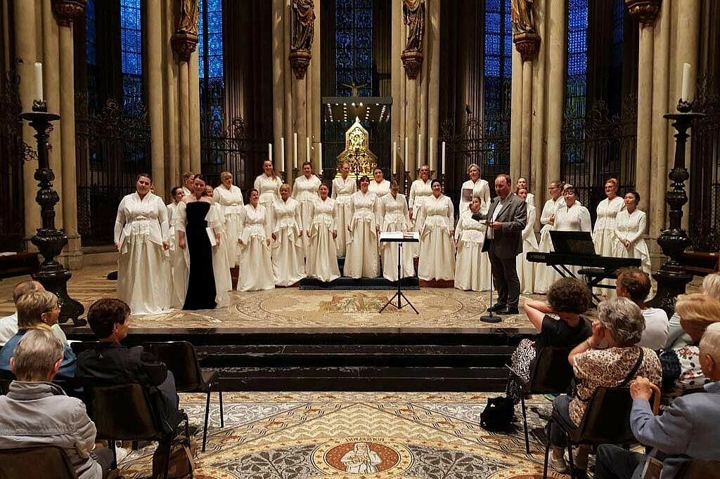 Stadtdechant Monsignore Robert Kleine, Domdechant des Kölner Doms, begrüßte die etwa 200 Gäste zum BALTA-Konzert. (Foto: Daniel Born)