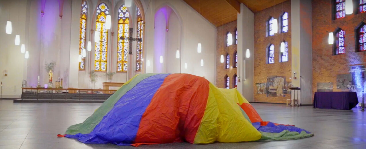 Neue Räume des Glaubens werden in der Kirche St. Hippolytus in Troisdorf geschaffen. (Foto: Screenshot aus Video)