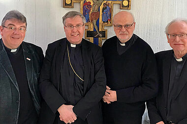 Jahrestagung der Nordischen Bischofskonferenz: Monsignore Georg Austen (v.l.), Bischof Czeslaw Kozon, Kardinal Anders Arborelius und Bischof Teemu Sippo. Foto: Bonifatiuswerk