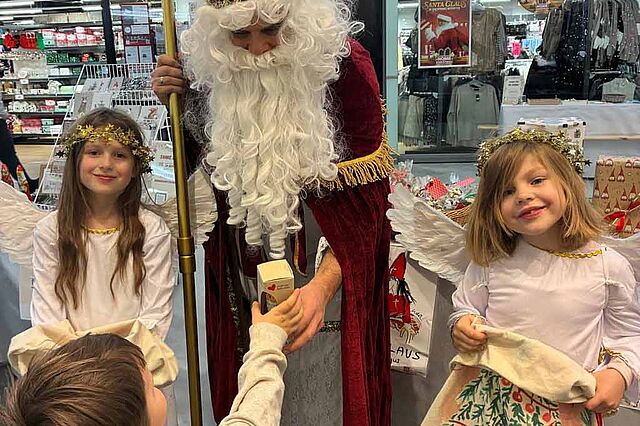 Leuchtende Kinderaugen im Marburger Schlossberg-Center. (Foto: Citypastoral Marburg) Leuchtende Kinderaugen im Marburger Schlossberg-Center. (Foto: Citypastoral Marburg)