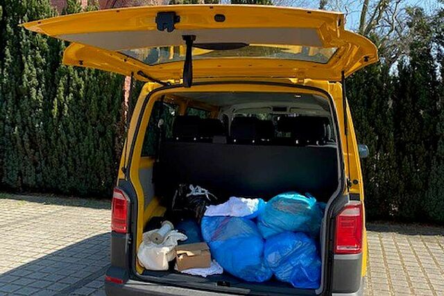 Der BONI-Bus in Bad Liebenwerda als Stoff-Taxi. (Foto: Miriam Fricke) 