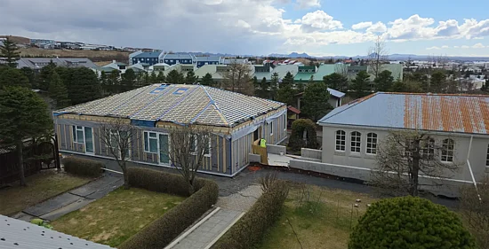 Der Anbau in Hafnarfördur schreitet voran. (Foto: Bonifatiuswerk)
