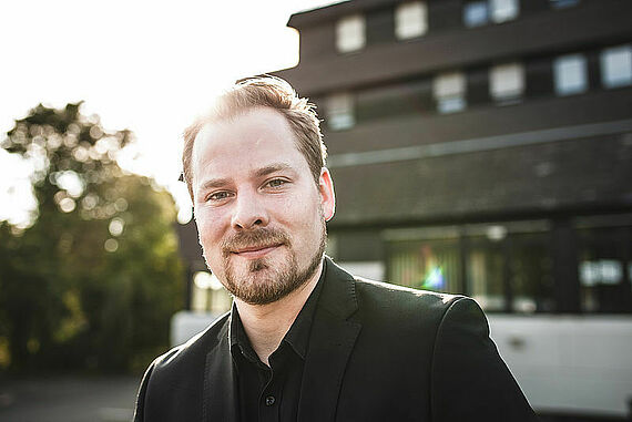 Johannes Elster aus Ludwigsburg, der unter dem Künstlernamen Hanz bereits an Hunderten von Slams teilgenommen hat. Foto: Erzbistum Freiburg