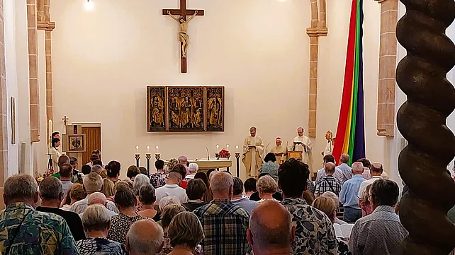 Das 200-jährige Bestehen der katholischen Gemeinde in Aschersleben im Bistum Magdeburg wurde gefeiert. (Foto: Martin Pickel)