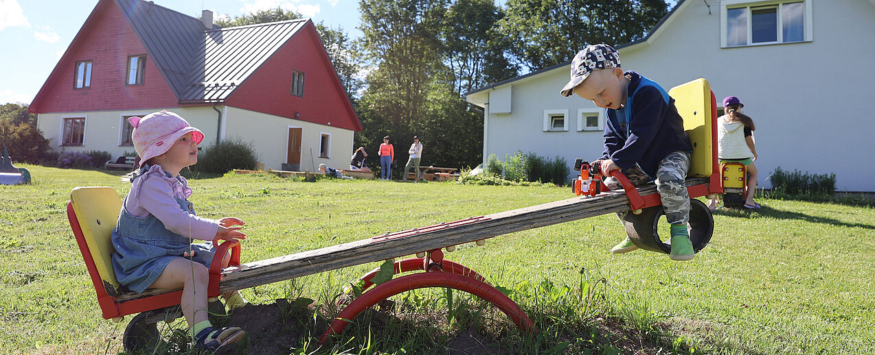 Das lettische Kinderdorf Grašu bietet jungen Menschen einen Ort der Sicherheit und der Gemeinschaft. (Foto: Markus Nowak)